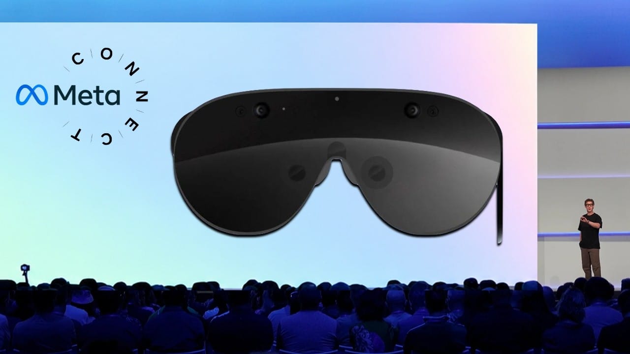 Mark Zuckerberg sobre el escenario de Meta Connect 2026 frente a una pantalla gigante que muestra el diseño frontal de las gafas Meta VR Glasses.